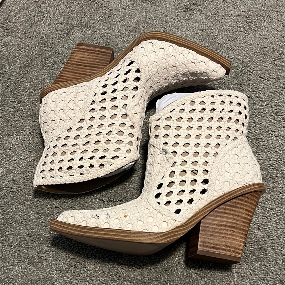 Jessica Simpson Lukkah Ankle Boots- 6.5